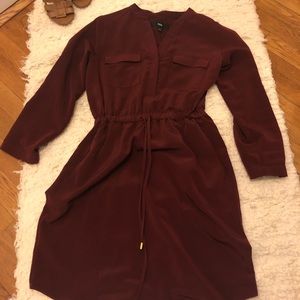 Burgundy long sleeve dress with pockets!